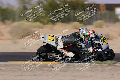 media/Oct-30-2022-CVMA (Sun) [[fb421c3cec]]/Race 16 Amateur Supersport Middleweight/